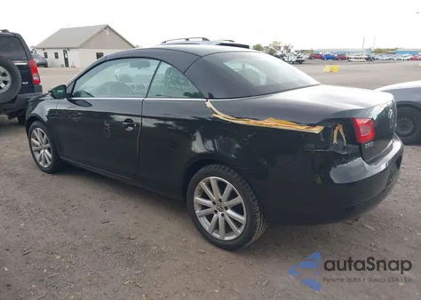 2011 Volkswagen Eos Komfort z USA, uszkodzony, nr VIN WVWBW7AH1BV004441
